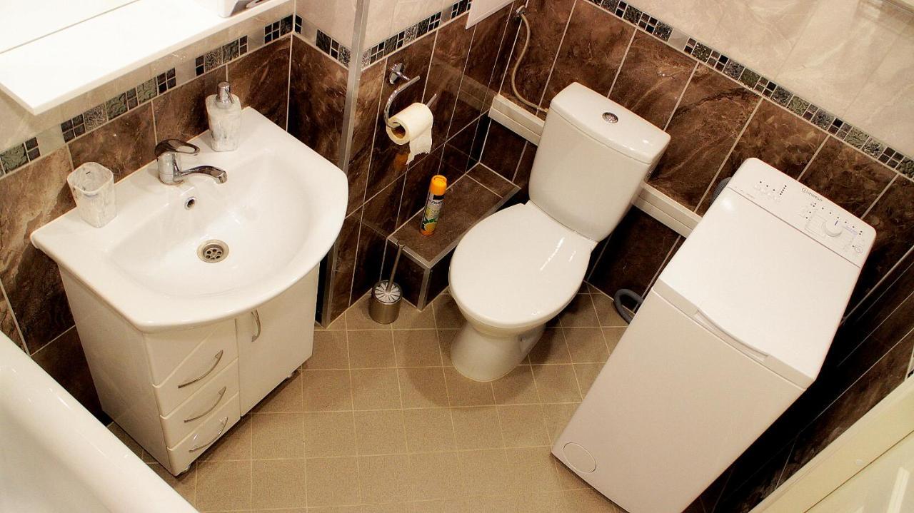 Stage Apartment
