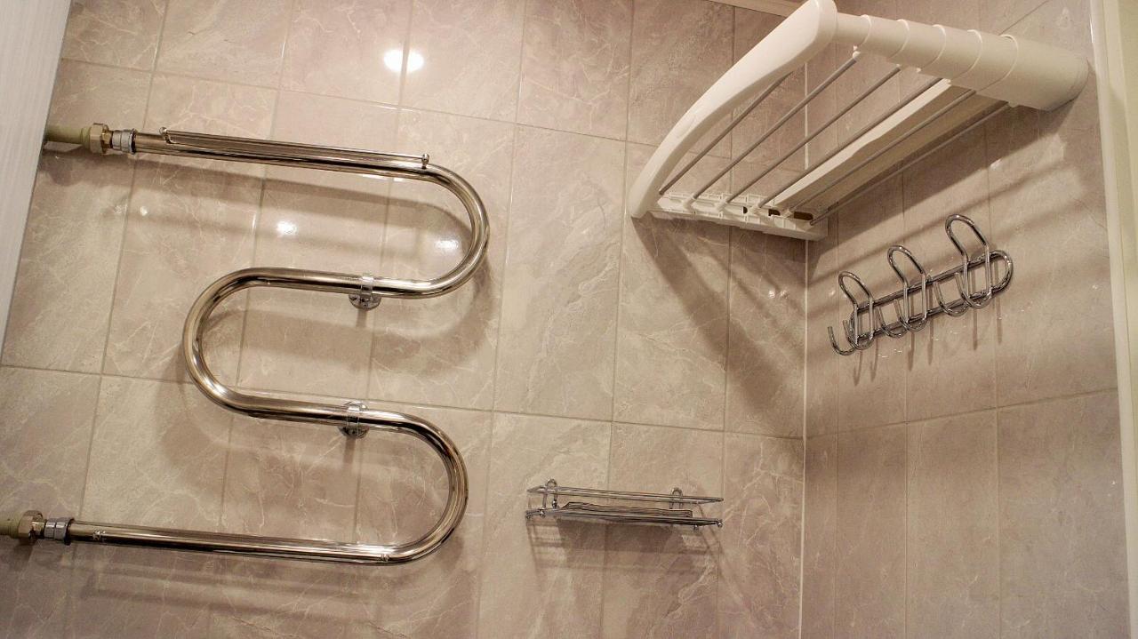 Stage Apartment *